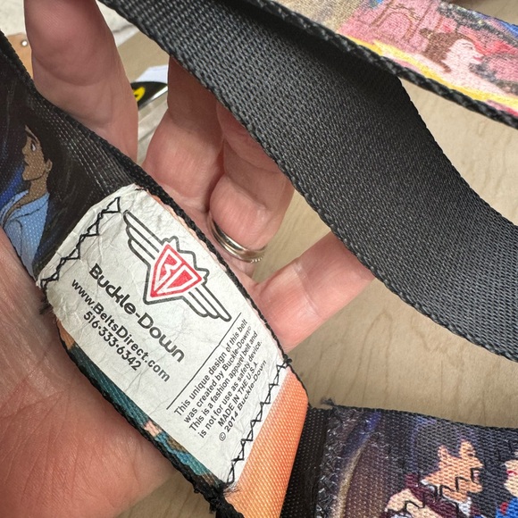 Buckledown Adjustable Disney Seatbelt Princess Belt - Picture 5 of 8